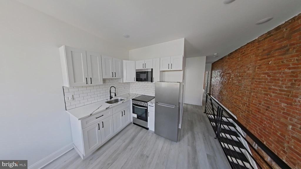 3510 N Mascher Street - Photo 3