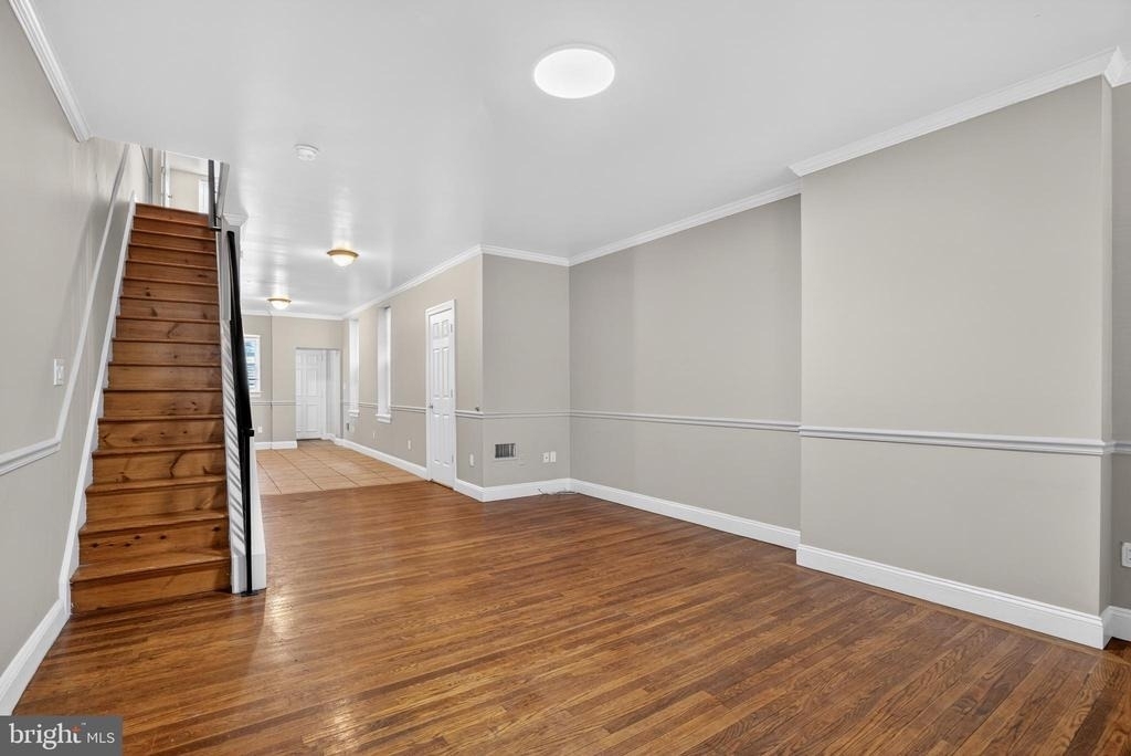 1953 E Stella Street - Photo 4