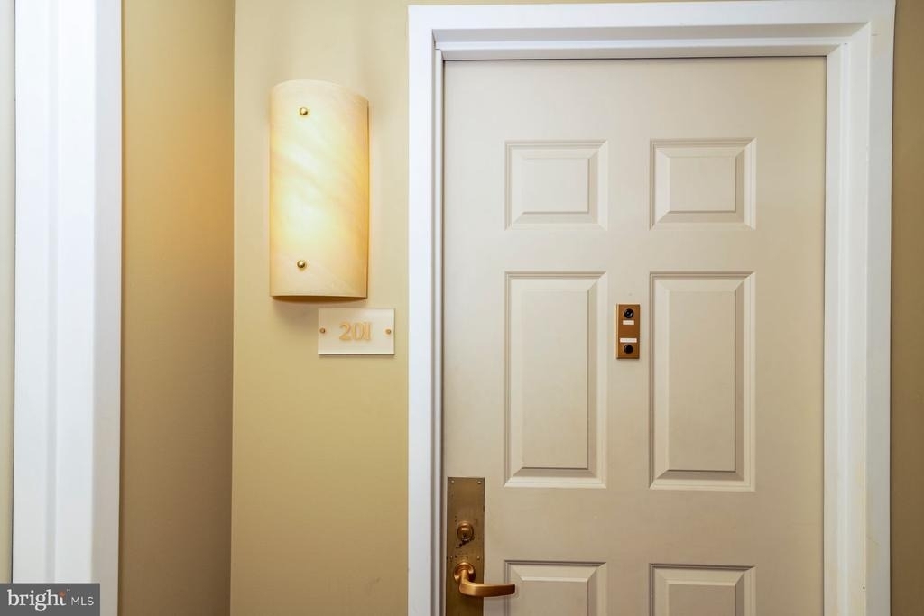 1500 Chestnut Street - Photo 3