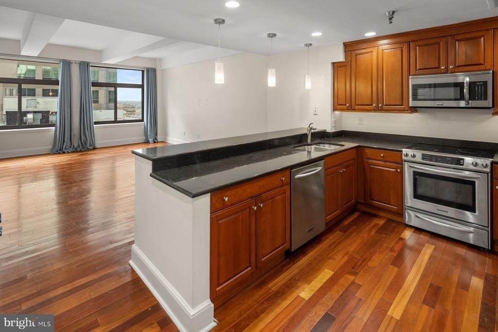 1500 Chestnut Street - Photo 4
