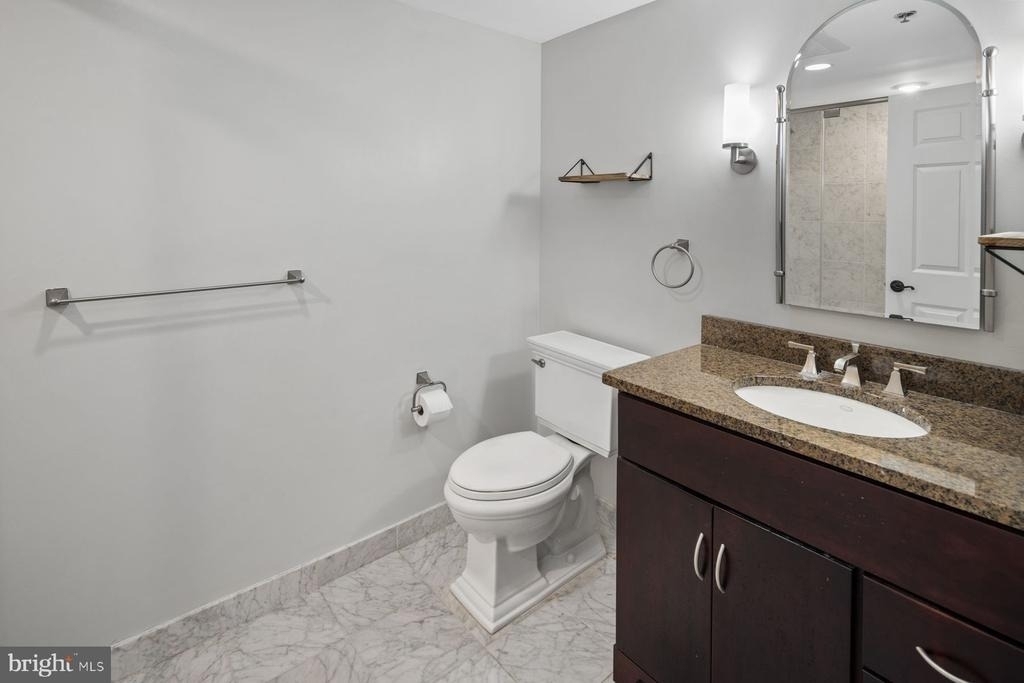 1500 Chestnut Street - Photo 18