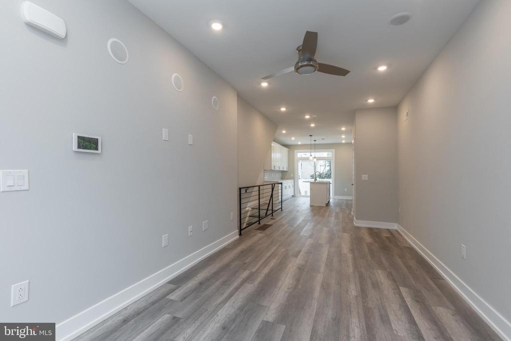 138 W Huntingdon Street - Photo 6