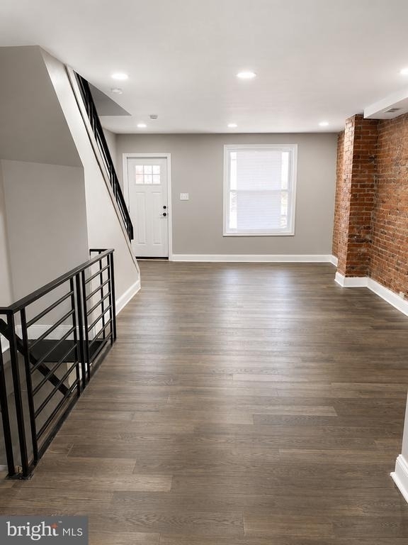 347 N Robinson Street - Photo 3