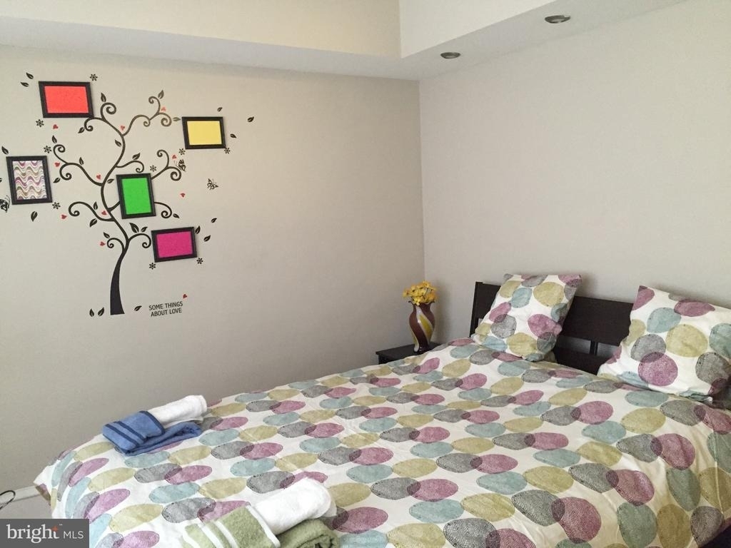 527 S 7th Street S - Photo 2