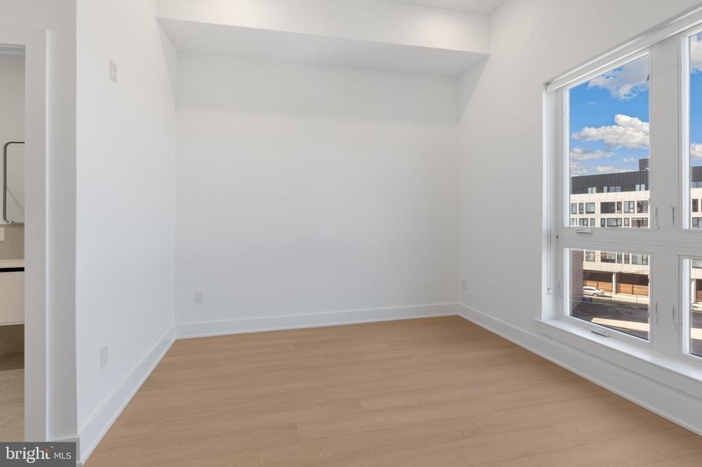 1731 Tilghman Street - Photo 10