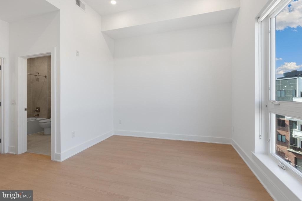 1731 Tilghman Street - Photo 12
