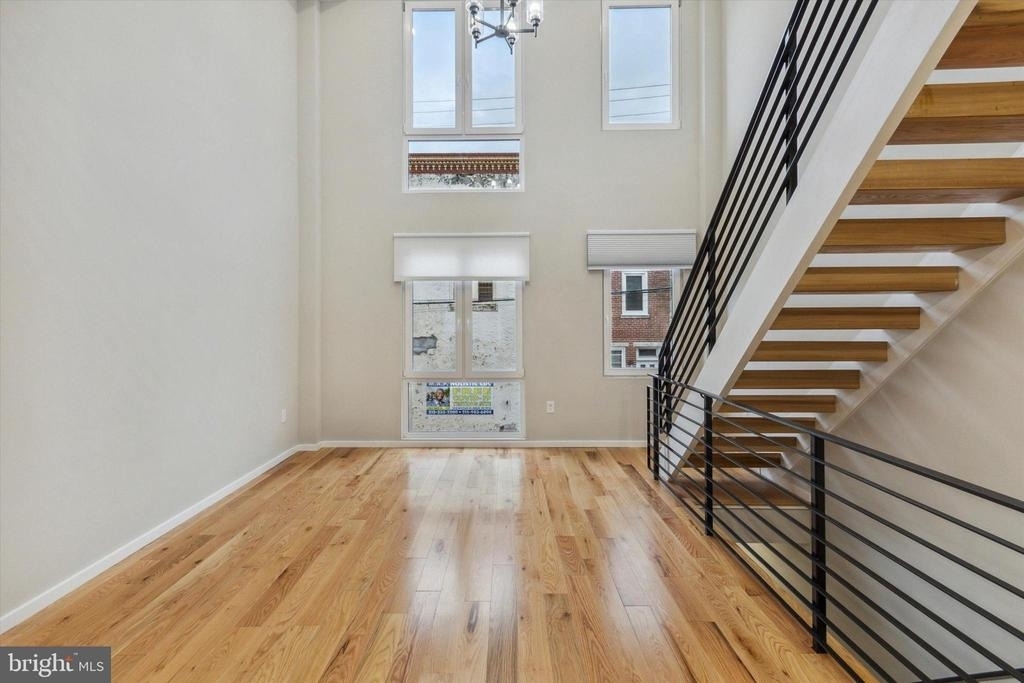 1515 W Stiles Street - Photo 4