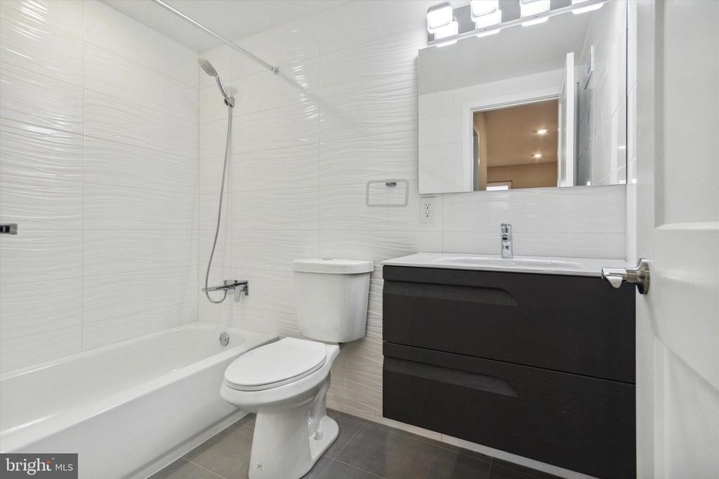 1515 W Stiles Street - Photo 5