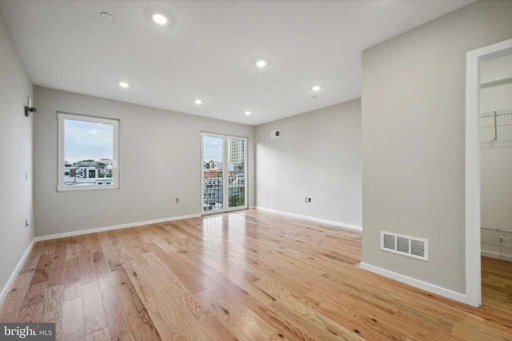 1515 W Stiles Street - Photo 17
