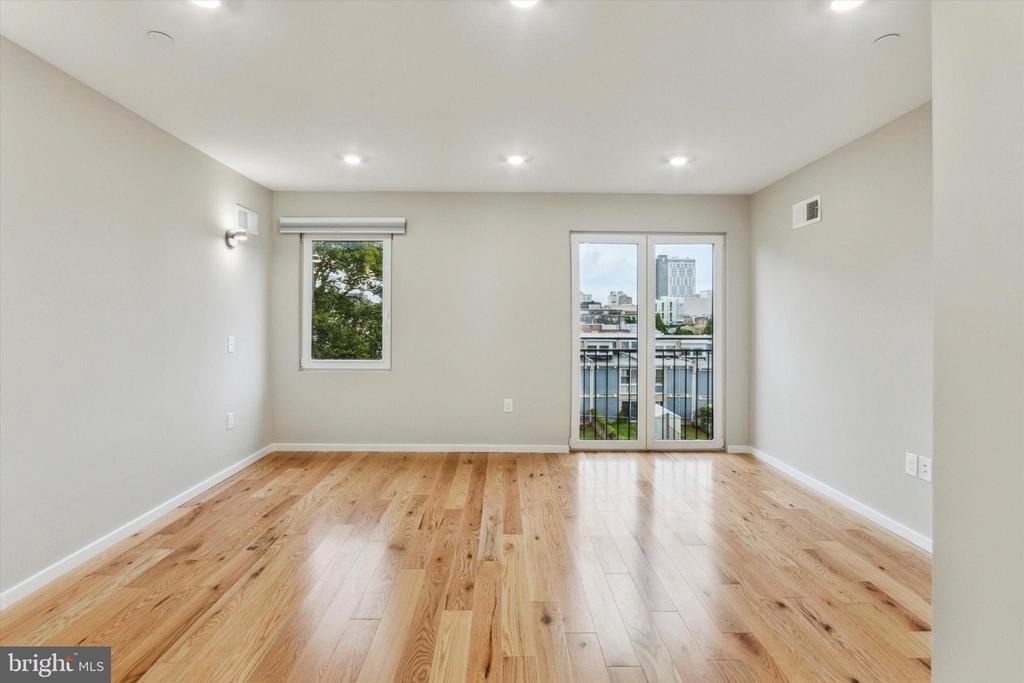 1515 W Stiles Street - Photo 19