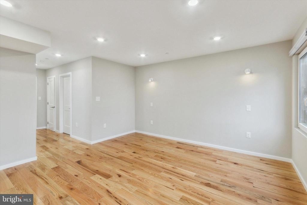 1515 W Stiles Street - Photo 6