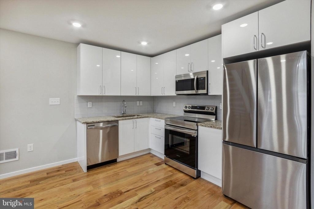 1515 W Stiles Street - Photo 11