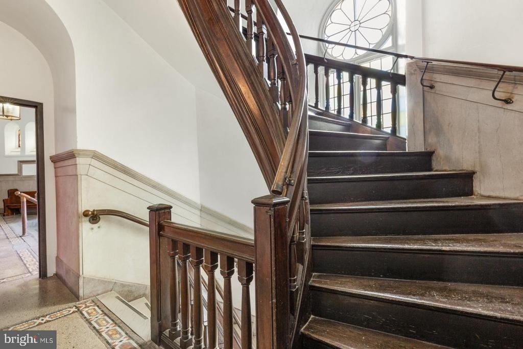 2321 Fitzwater Street - Photo 33