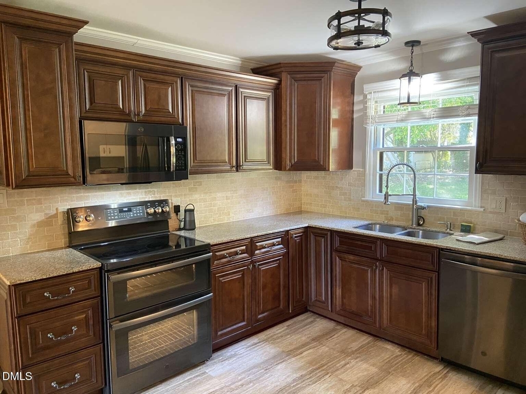 432 Cedar Hill Lane - Photo 1