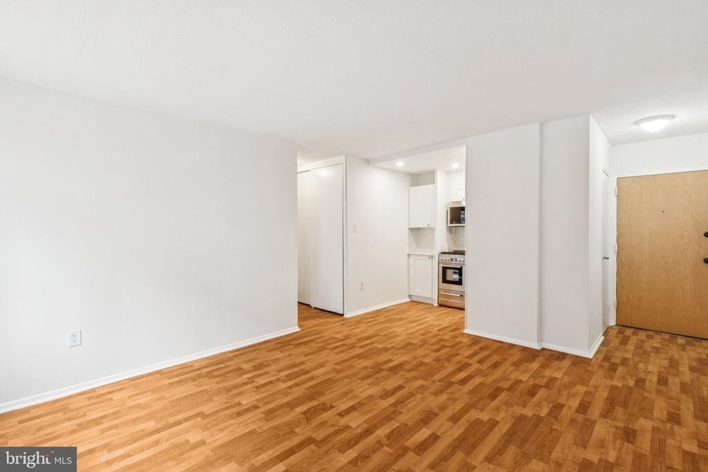 2101 Chestnut Street - Photo 3