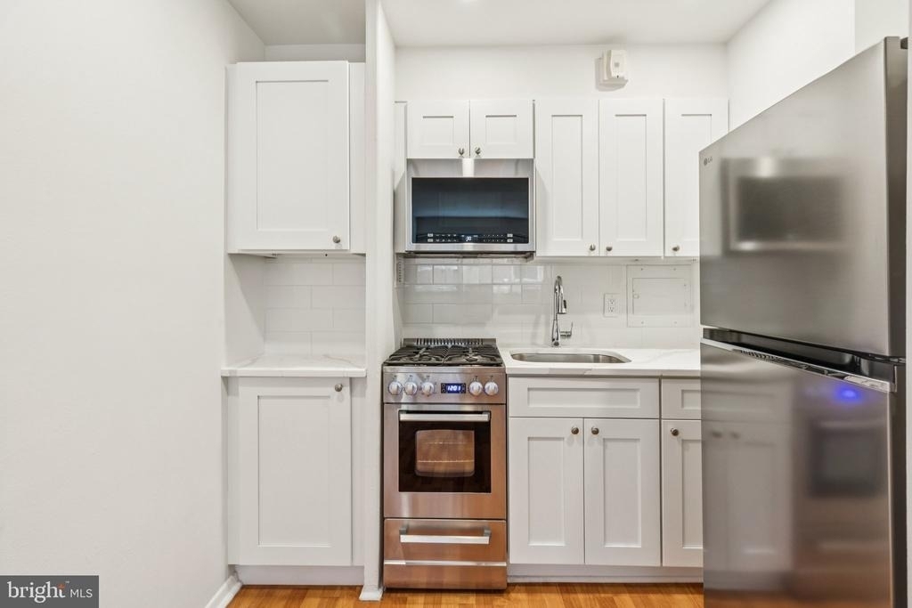 2101 Chestnut Street - Photo 6