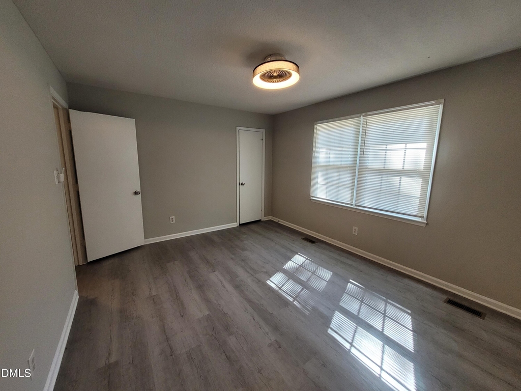 920 Jason Court - Photo 12