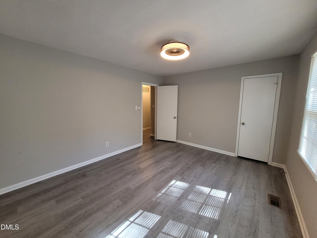 920 Jason Court - Photo 13