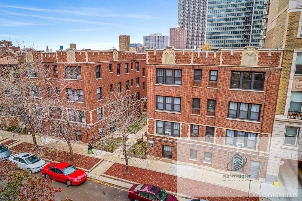 512-20 W Cornelia Ave - Photo 7