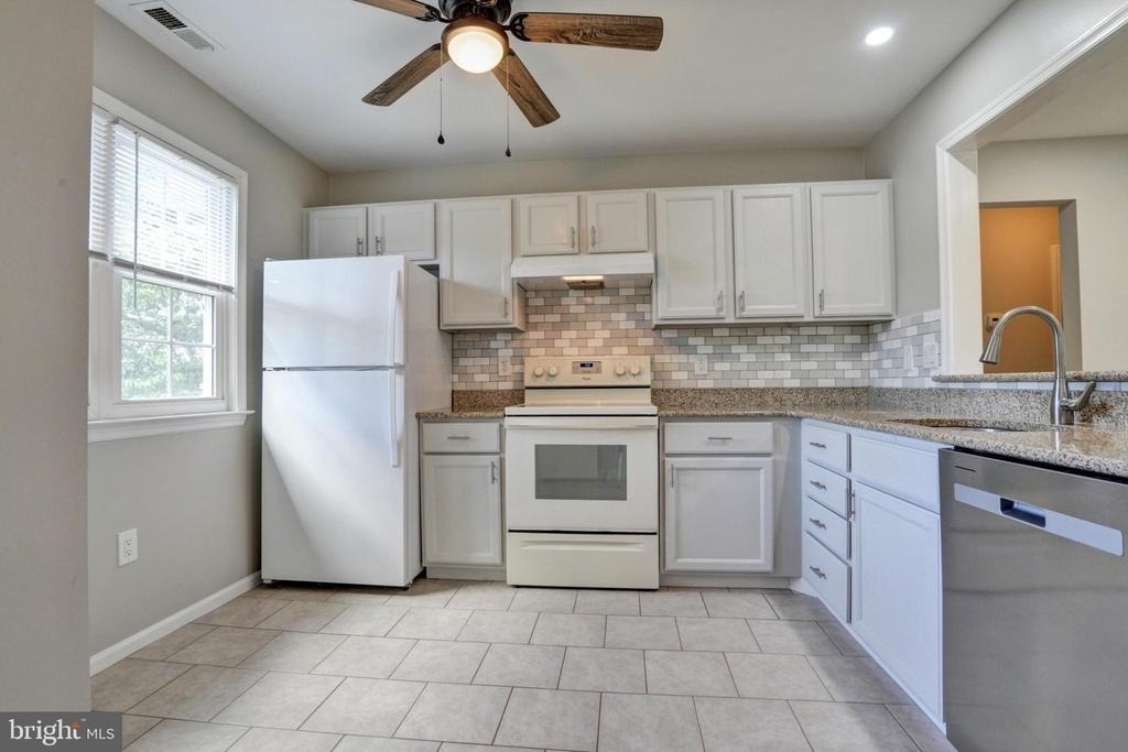 1732 Rosewood Court - Photo 1