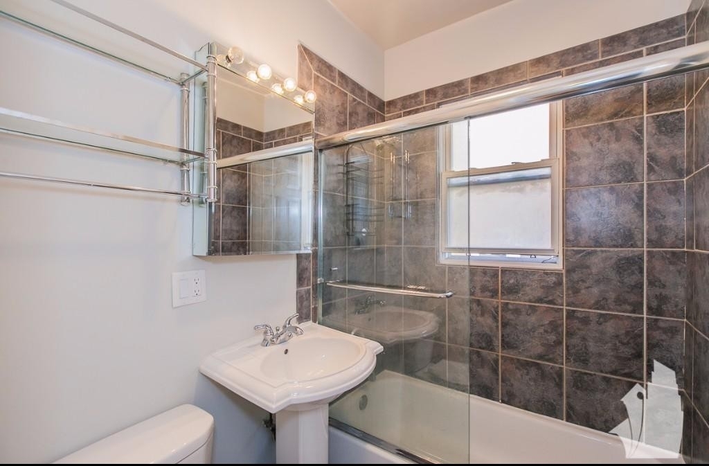 628-30 W Roscoe St - Photo 7
