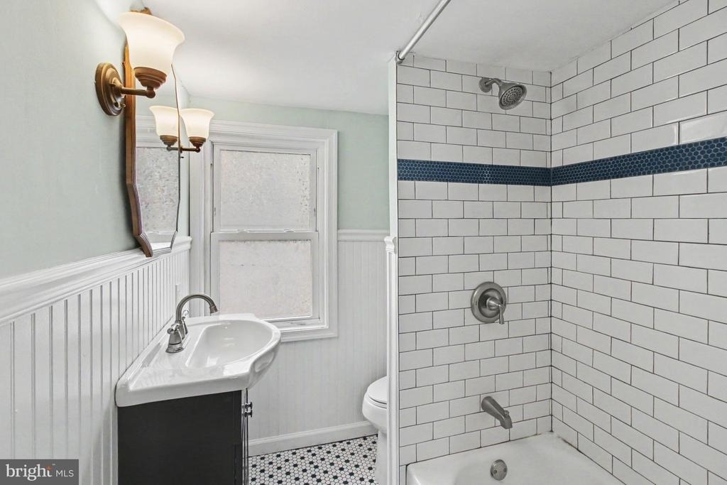 308 Walnut Street - Photo 12