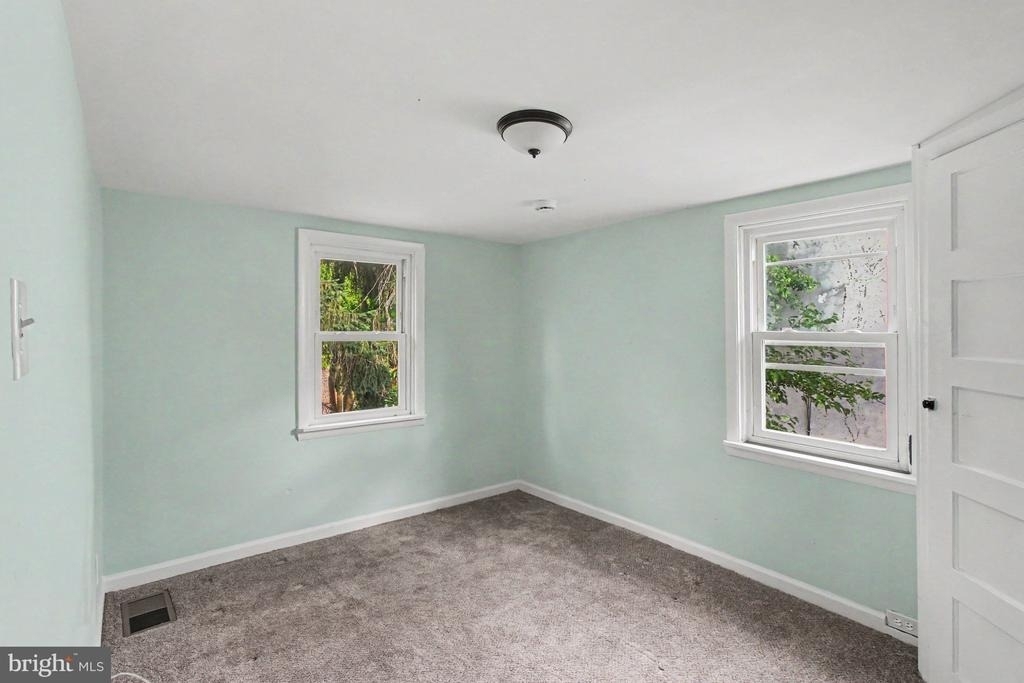 308 Walnut Street - Photo 15