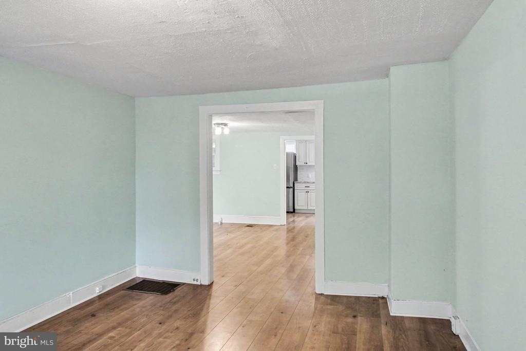 308 Walnut Street - Photo 8