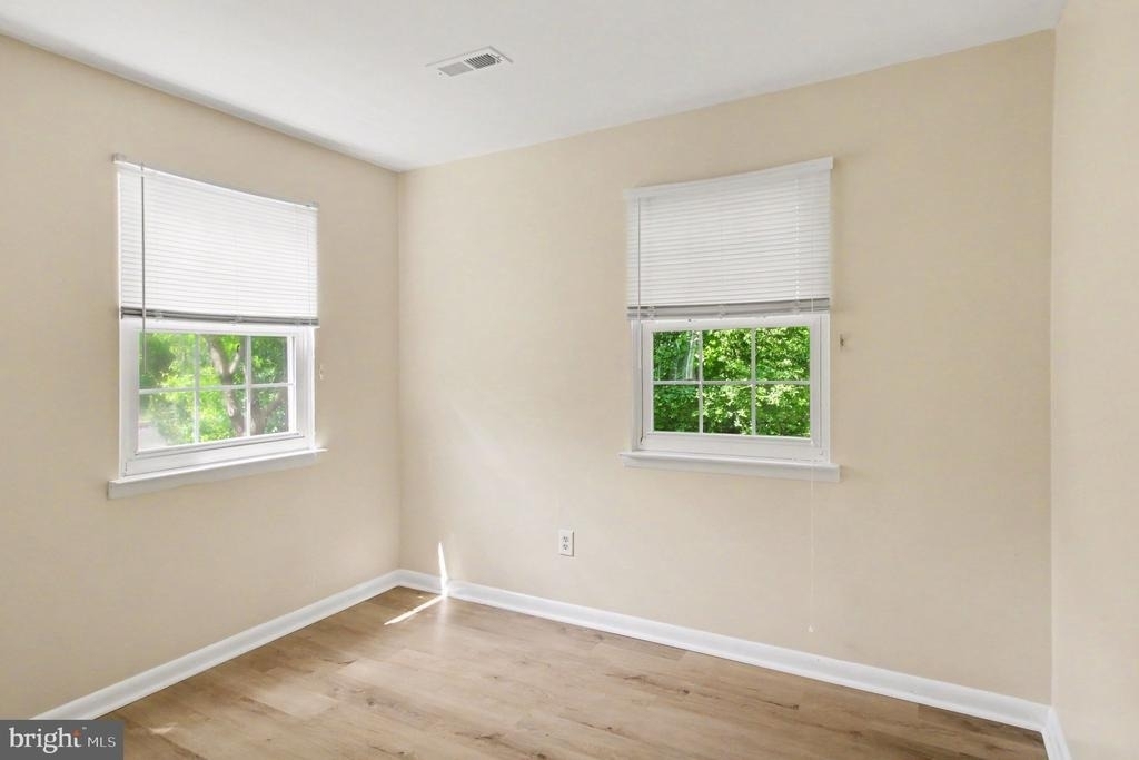 831 Jackson Street - Photo 16