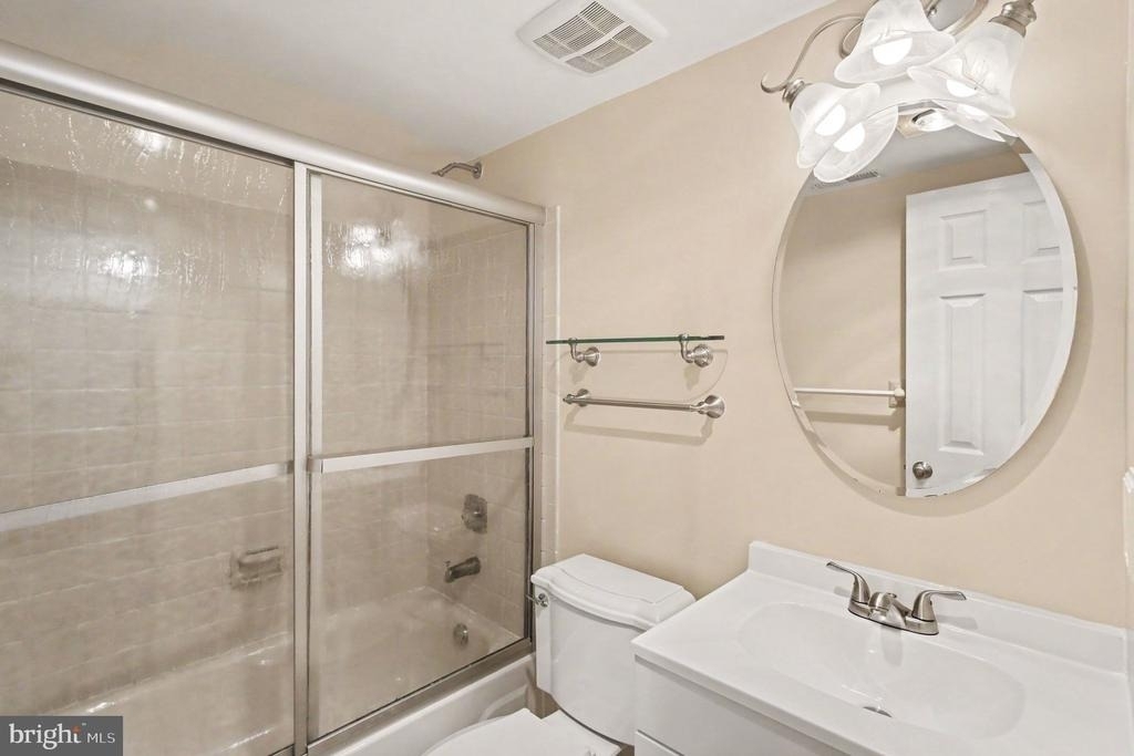 831 Jackson Street - Photo 17