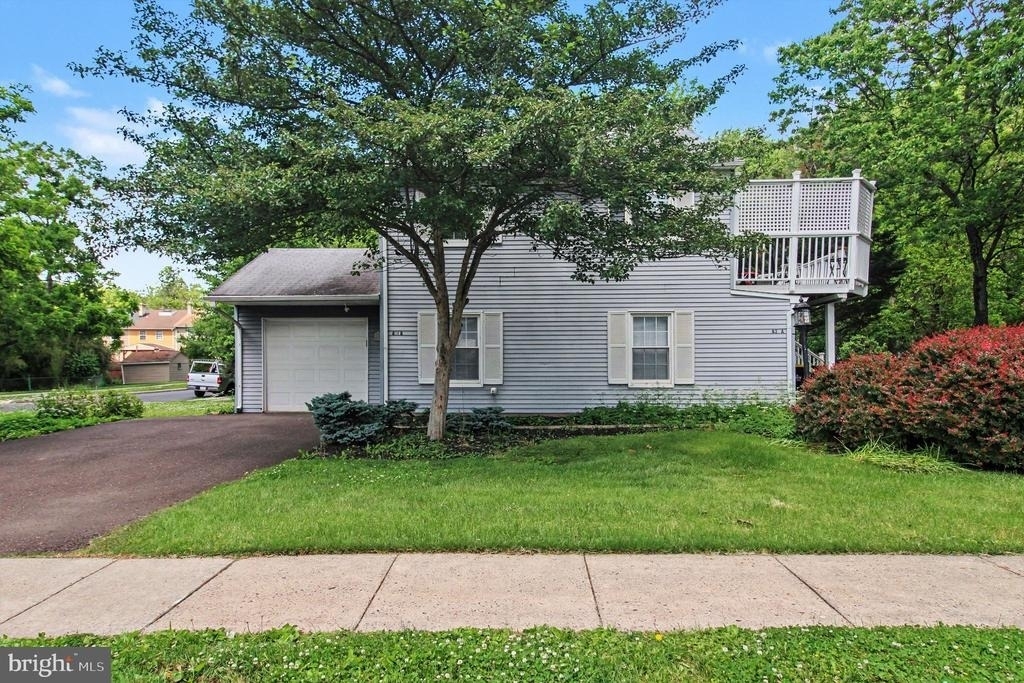 831 Jackson Street - Photo 1