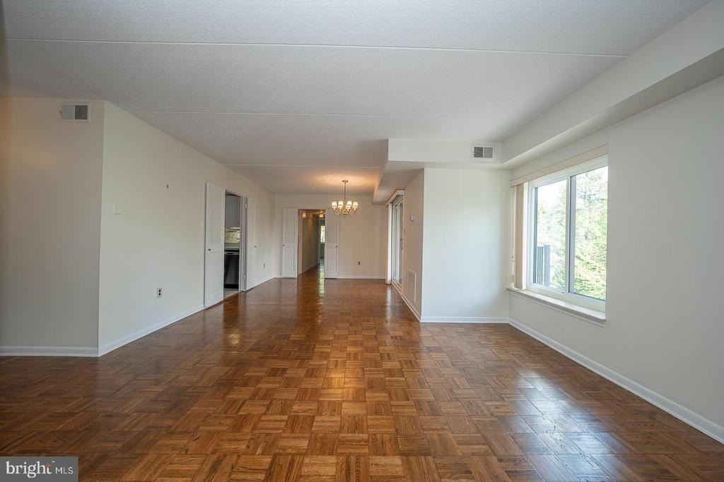 260 W Montgomery Avenue - Photo 12