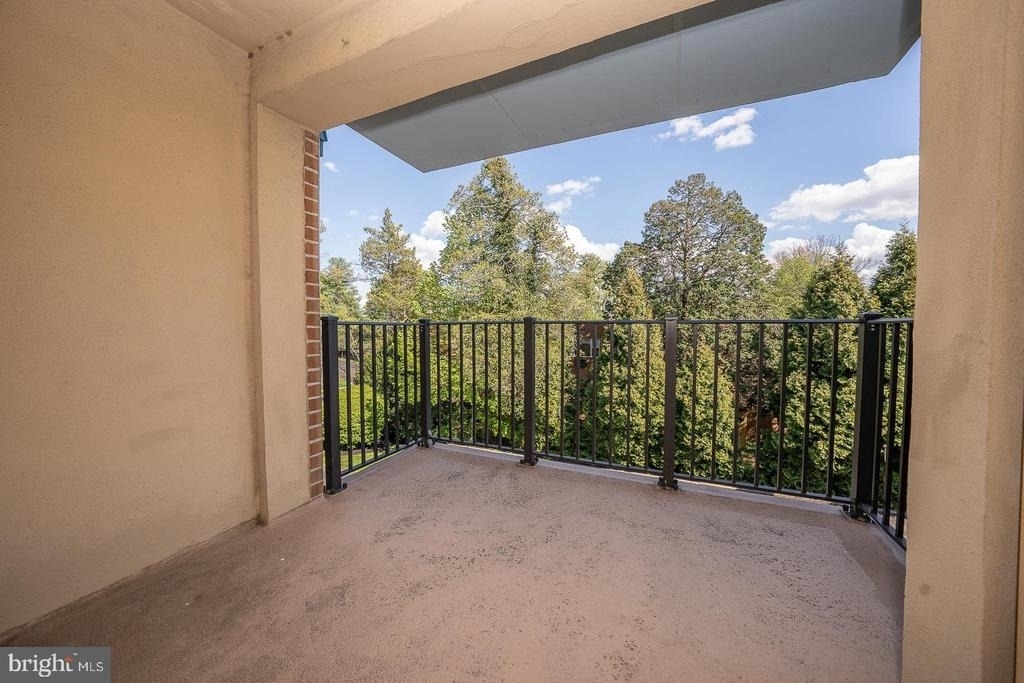260 W Montgomery Avenue - Photo 15