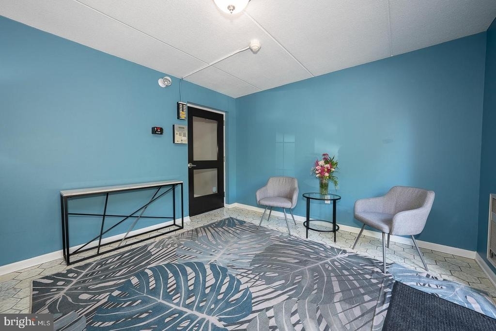 260 W Montgomery Avenue - Photo 3