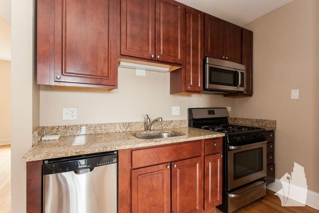 2100 W Ainslie - Photo 7