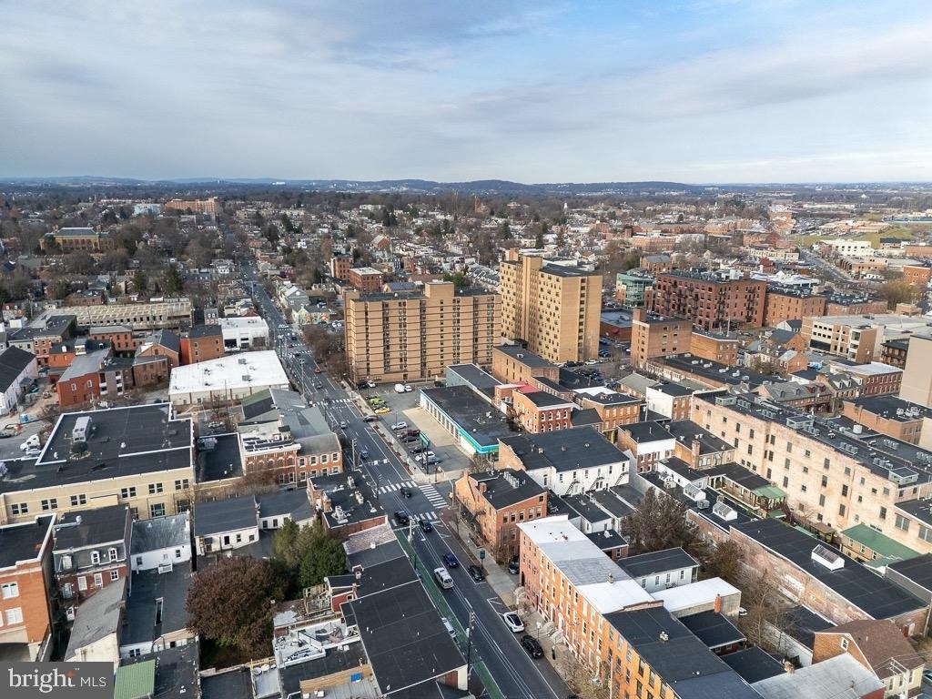 11 E Walnut Street - Photo 22
