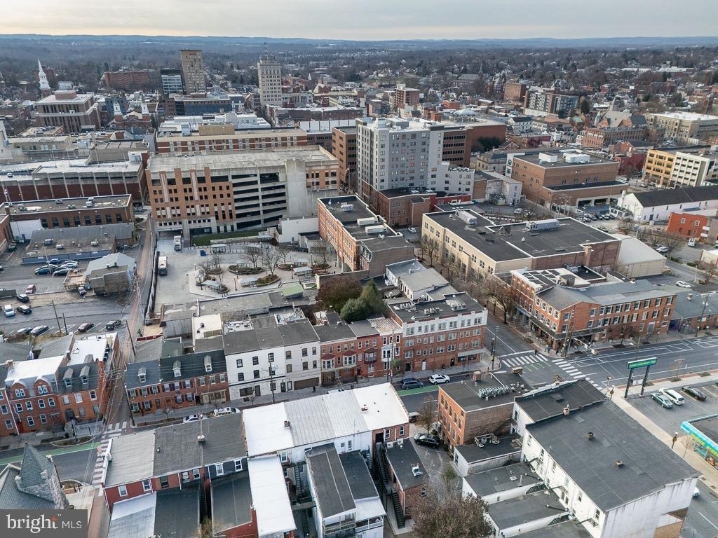11 E Walnut Street - Photo 23