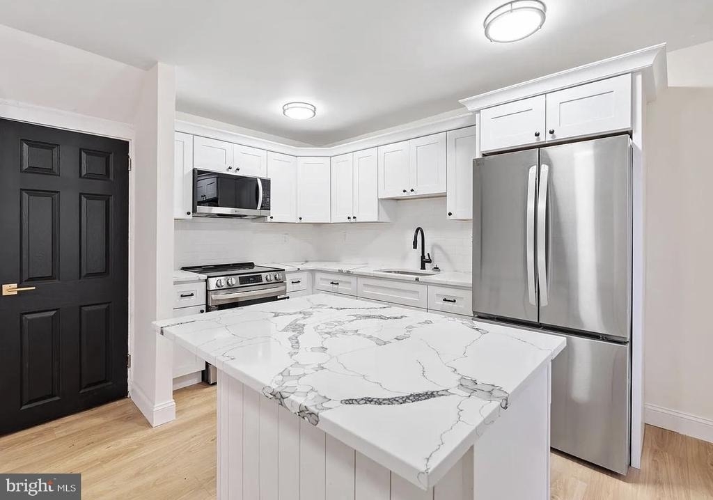 1118 Brown Street - Photo 13
