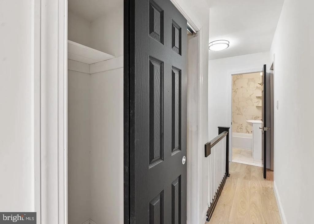 1118 Brown Street - Photo 8