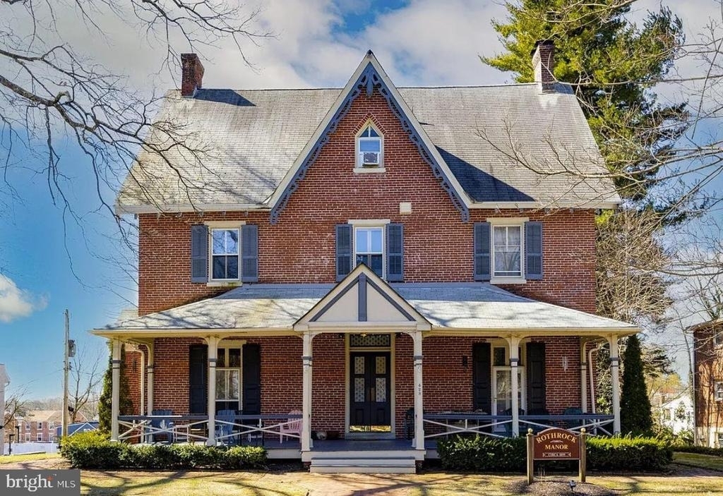 428 N Church Street - Photo 0