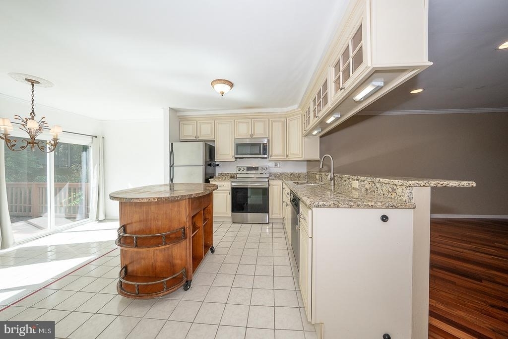 344 Brigade Court - Photo 18