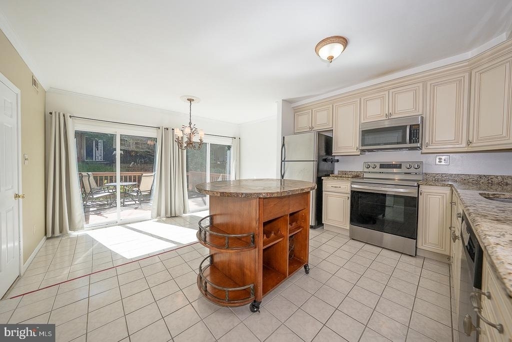344 Brigade Court - Photo 16