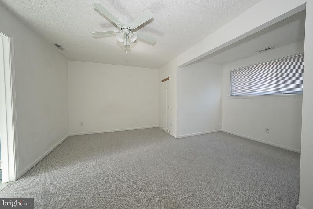 344 Brigade Court - Photo 42