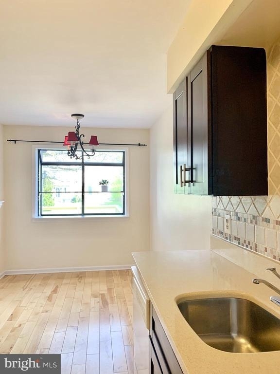 305 Marten Road - Photo 8