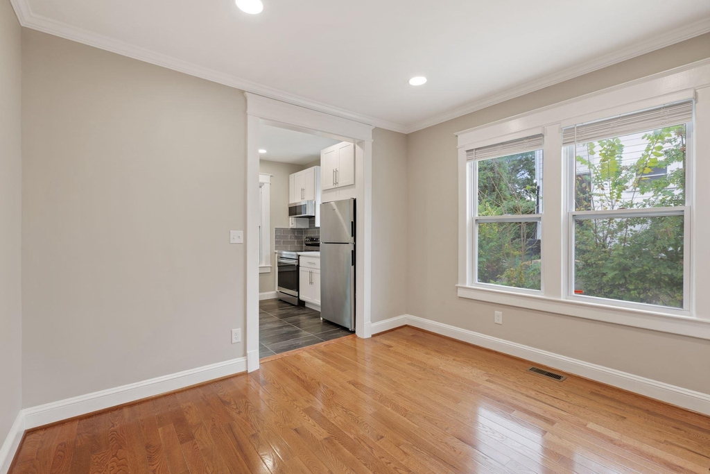 6011 44th Avenue - Photo 6