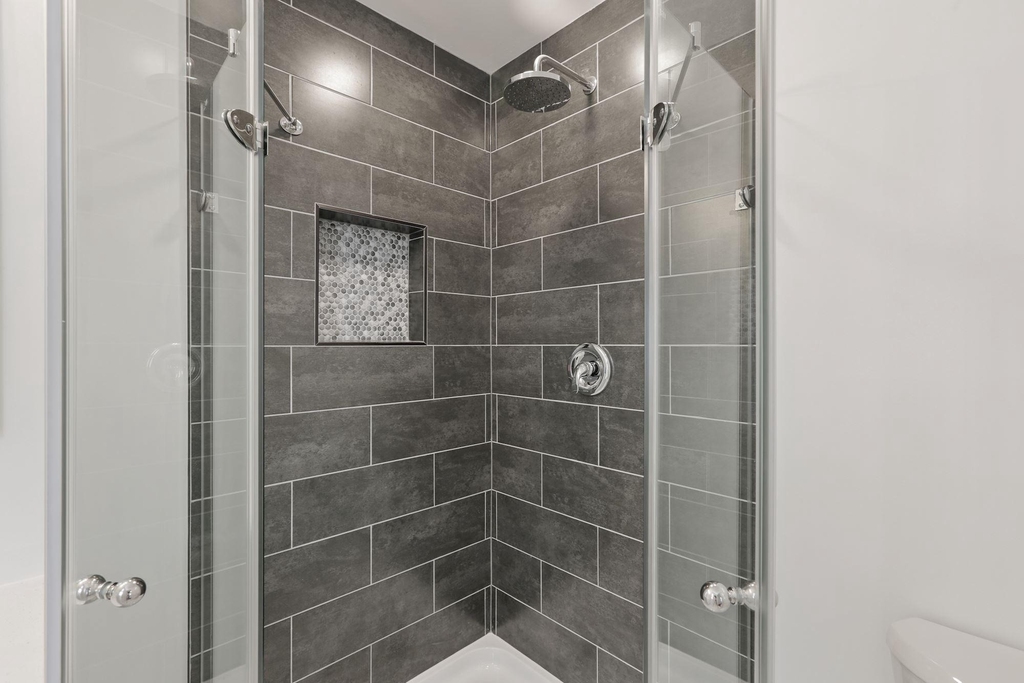 6011 44th Avenue - Photo 22