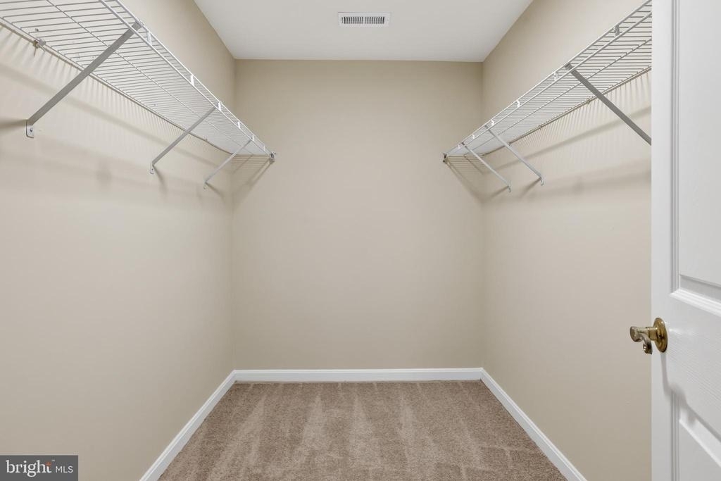 6630 Lake Park Drive - Photo 15