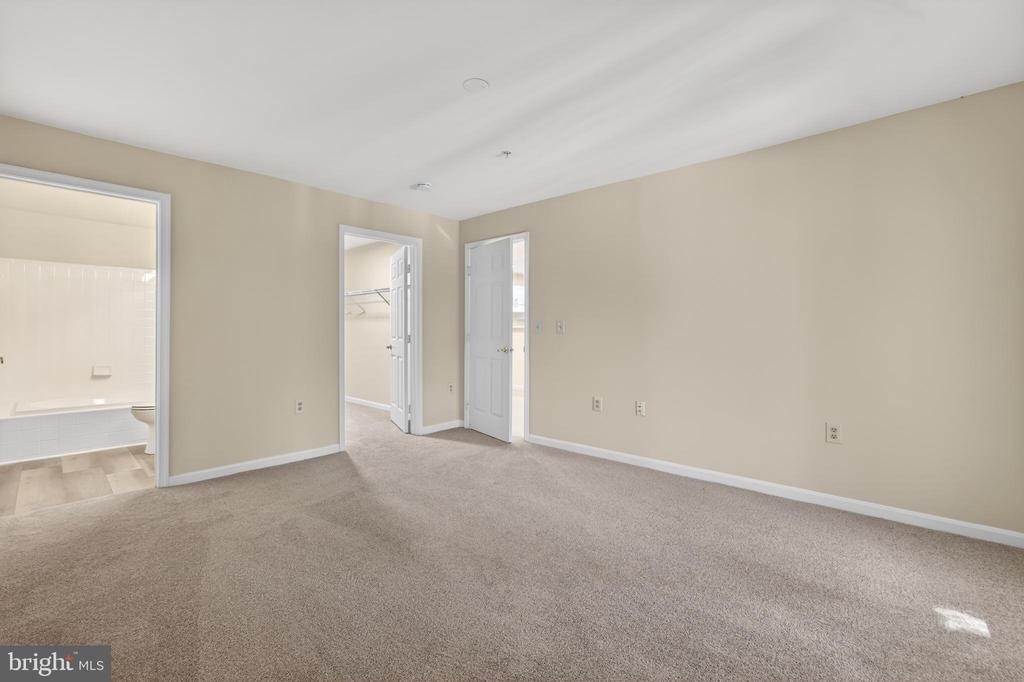 6630 Lake Park Drive - Photo 16