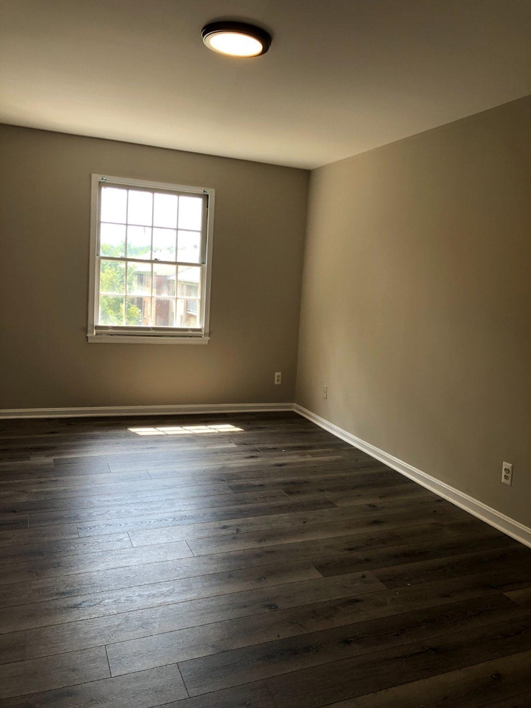 6018 Westchester Drive - Photo 12