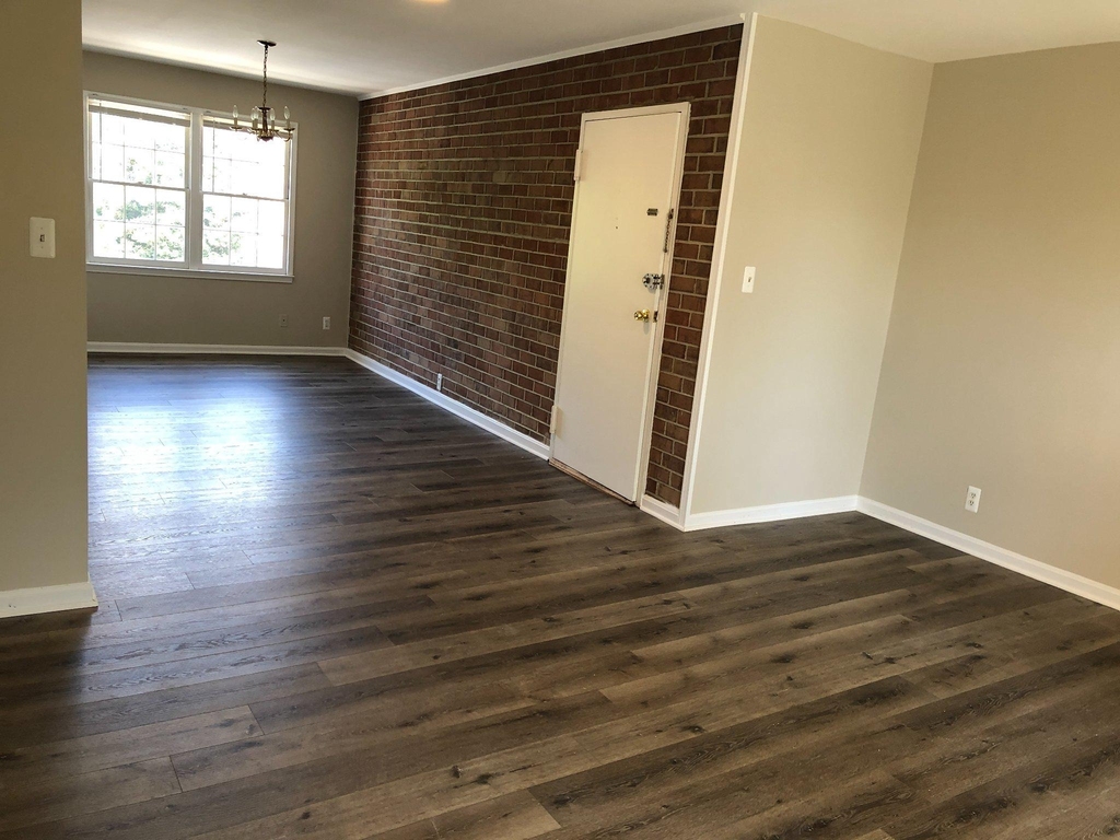 6018 Westchester Drive - Photo 10